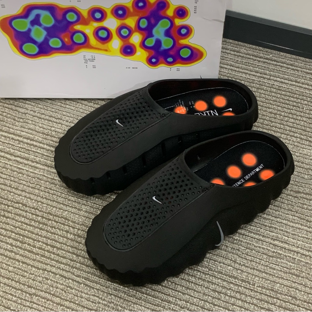 Nike Menâs Black Sandals
